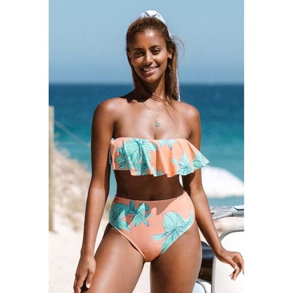NWT Cupshe Bikini Blooming Flowers Bandeau Bikini Set Sz L - Picture 1 of 14